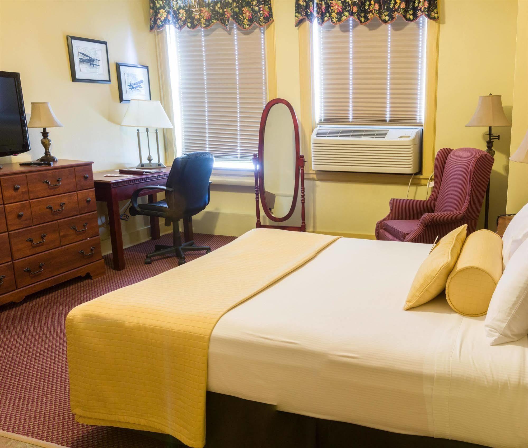 Genetti Hotel, Surestay Collection By Best Western Williamsport Room photo