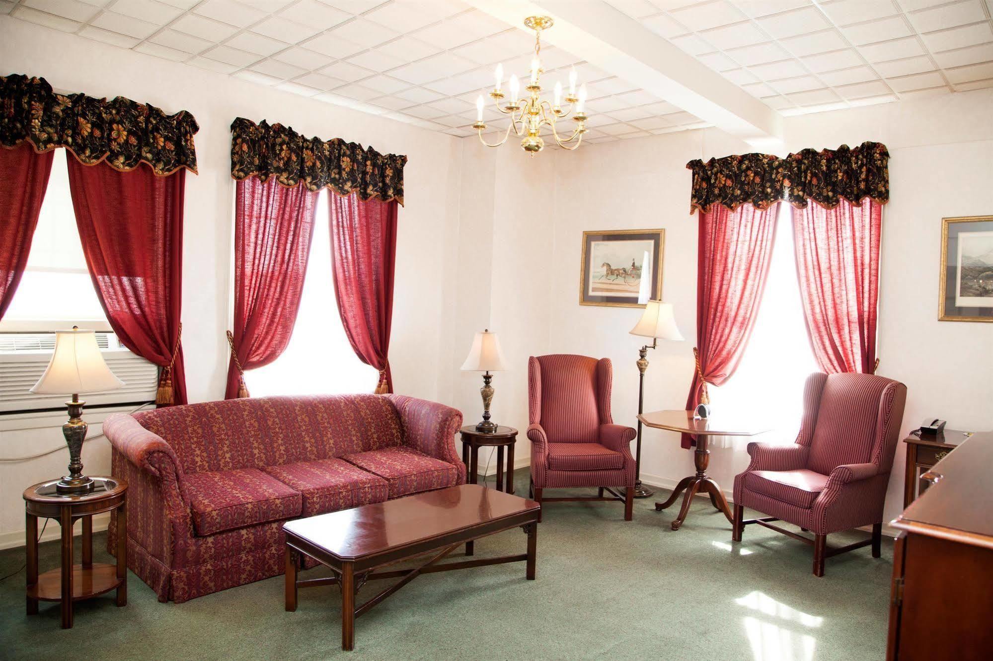 Genetti Hotel, Surestay Collection By Best Western Williamsport Room photo