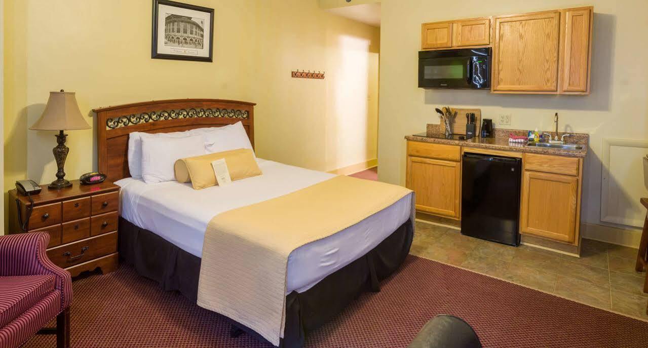 Genetti Hotel, Surestay Collection By Best Western Williamsport Room photo
